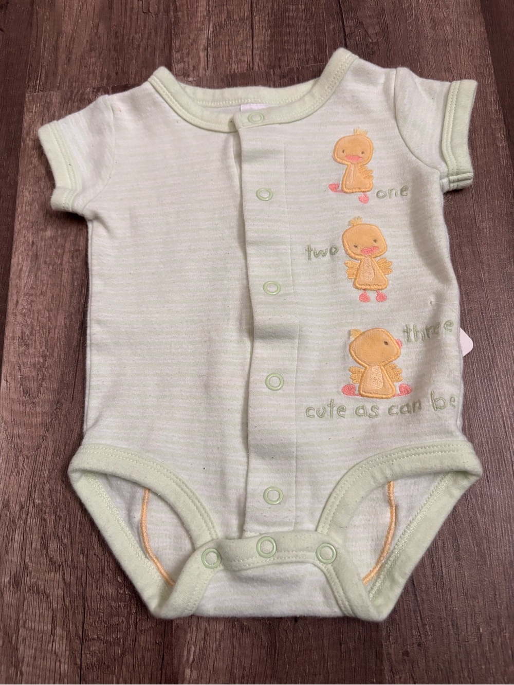 Carter's Light Green Short-Sleeve Baby Bodysuit with Yellow Duck Embroidery 210